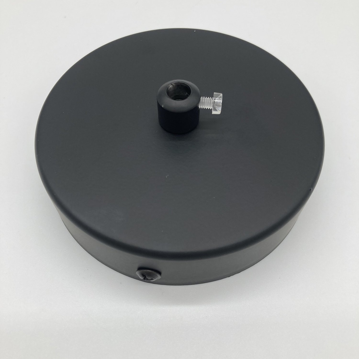saucer black