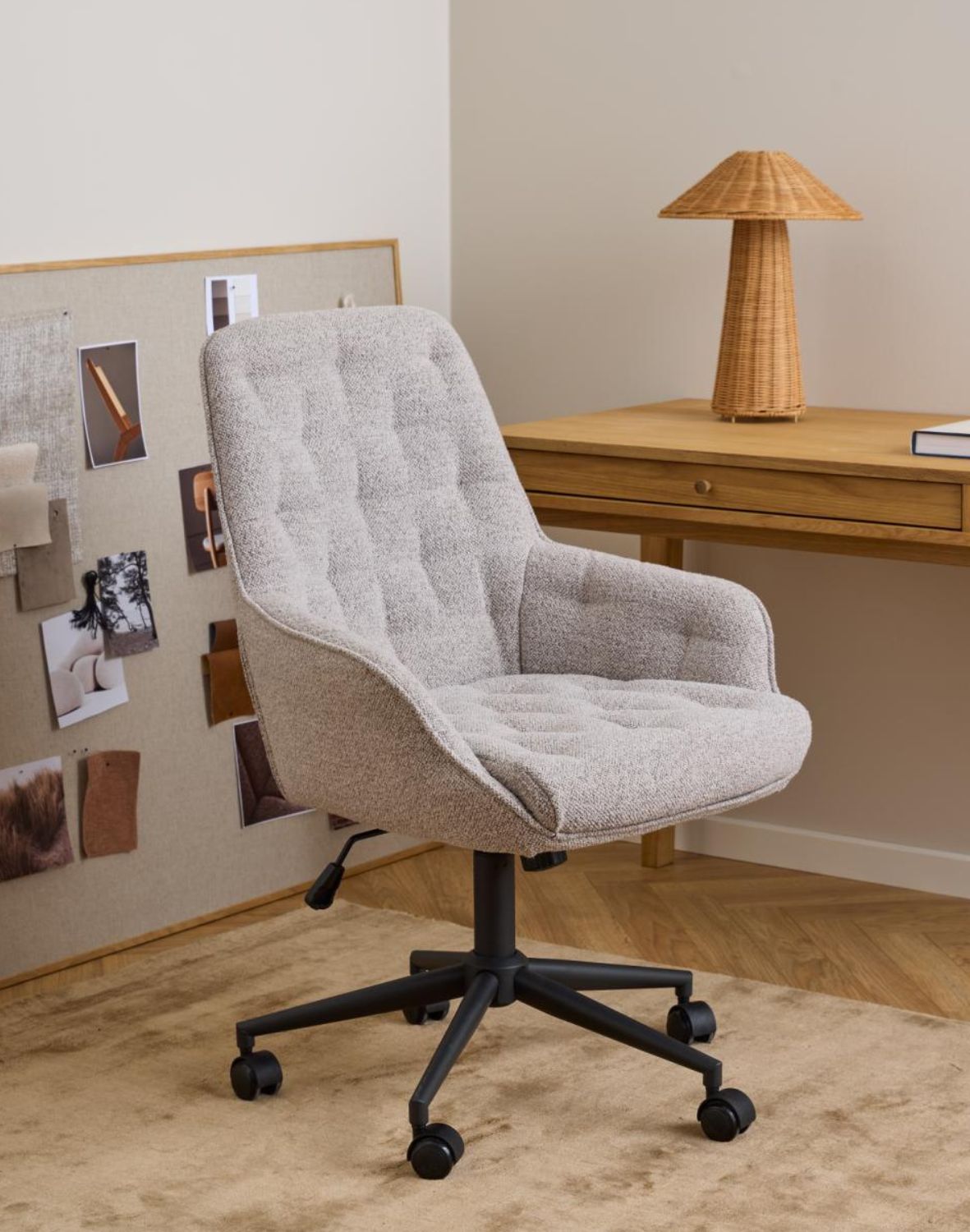 krzesło biurowe erik, beżowe, regulowane, z pikowaniem (09072)