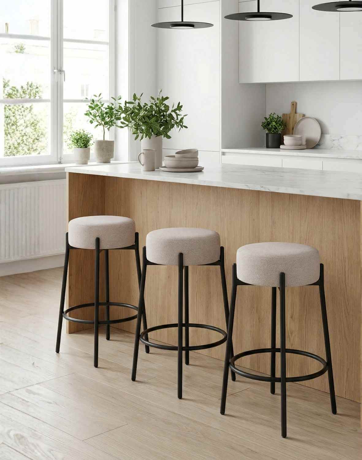 hoker do kuchni z podnóżkiem holly, tapicerowany, beżowy