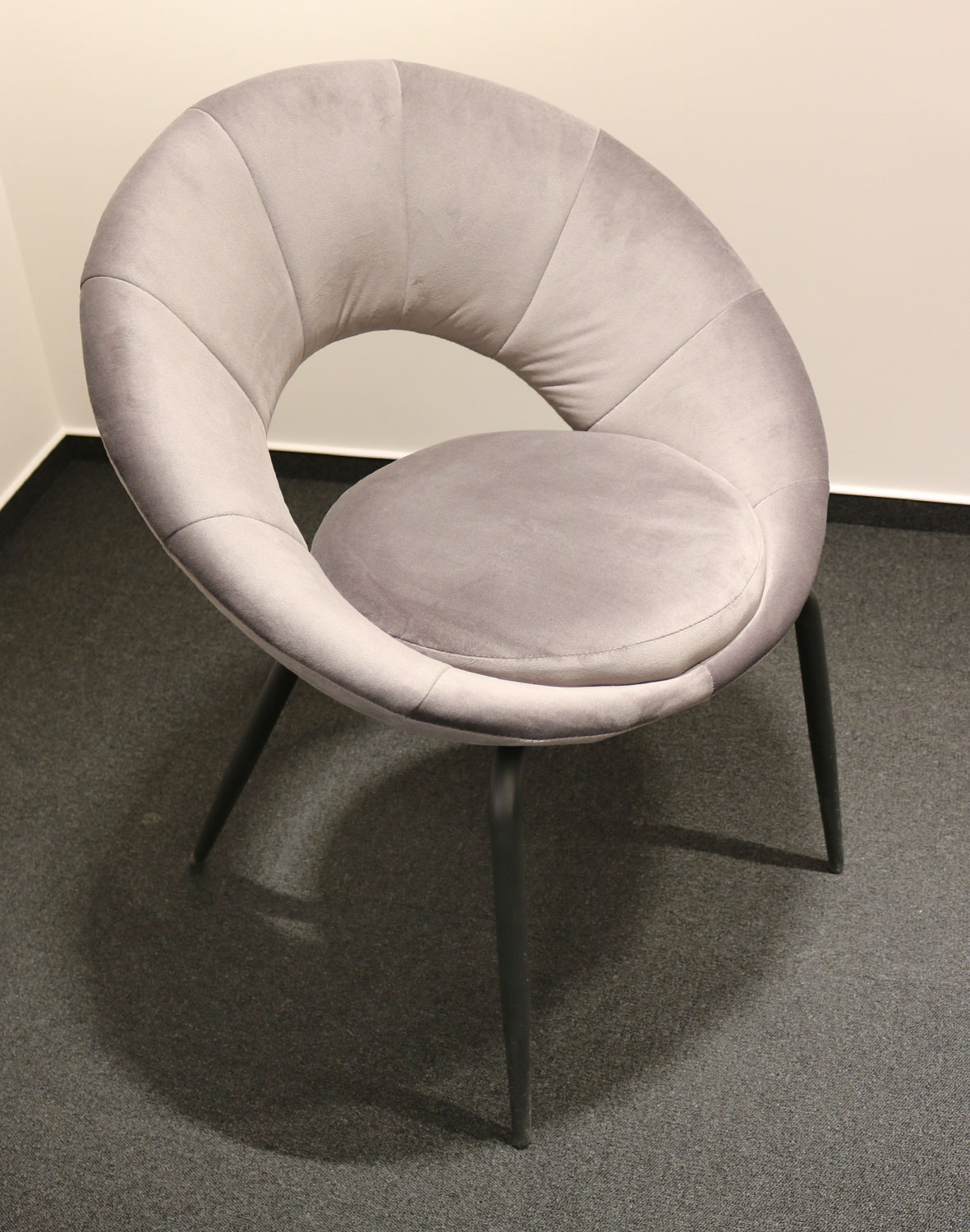 Julia (096362) - OUTLET