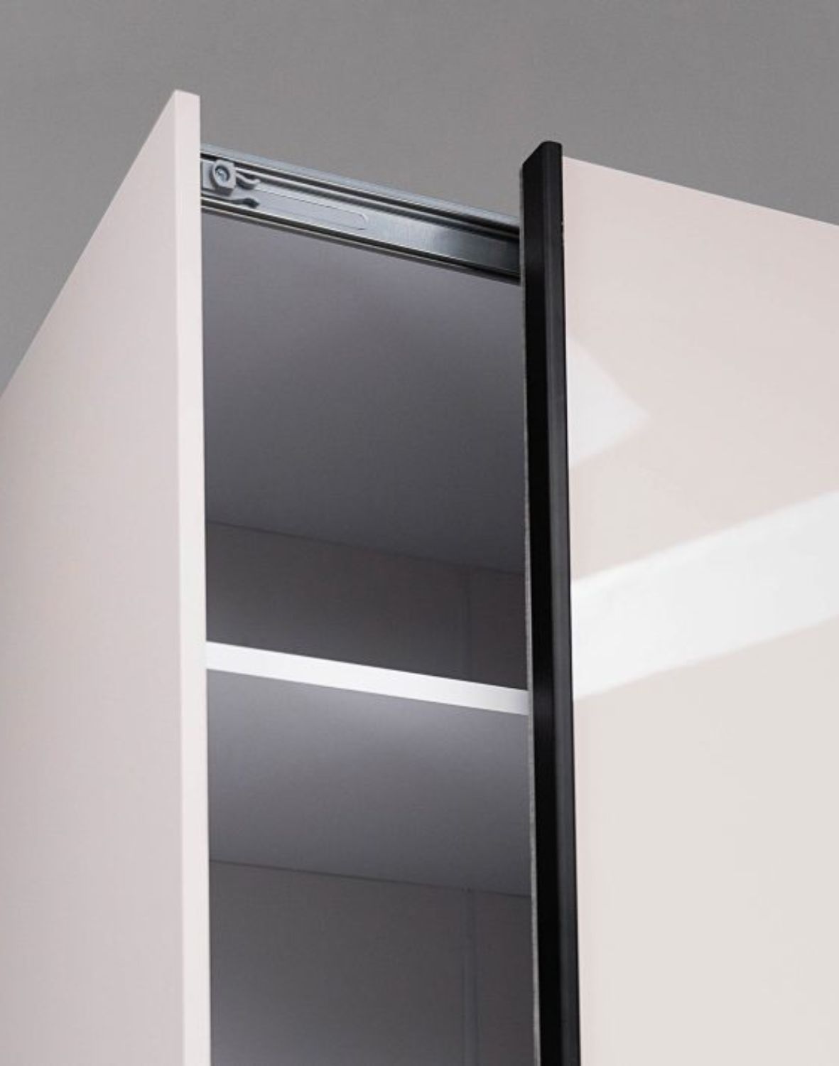 kaszmirowa-szafa-z-lustrem