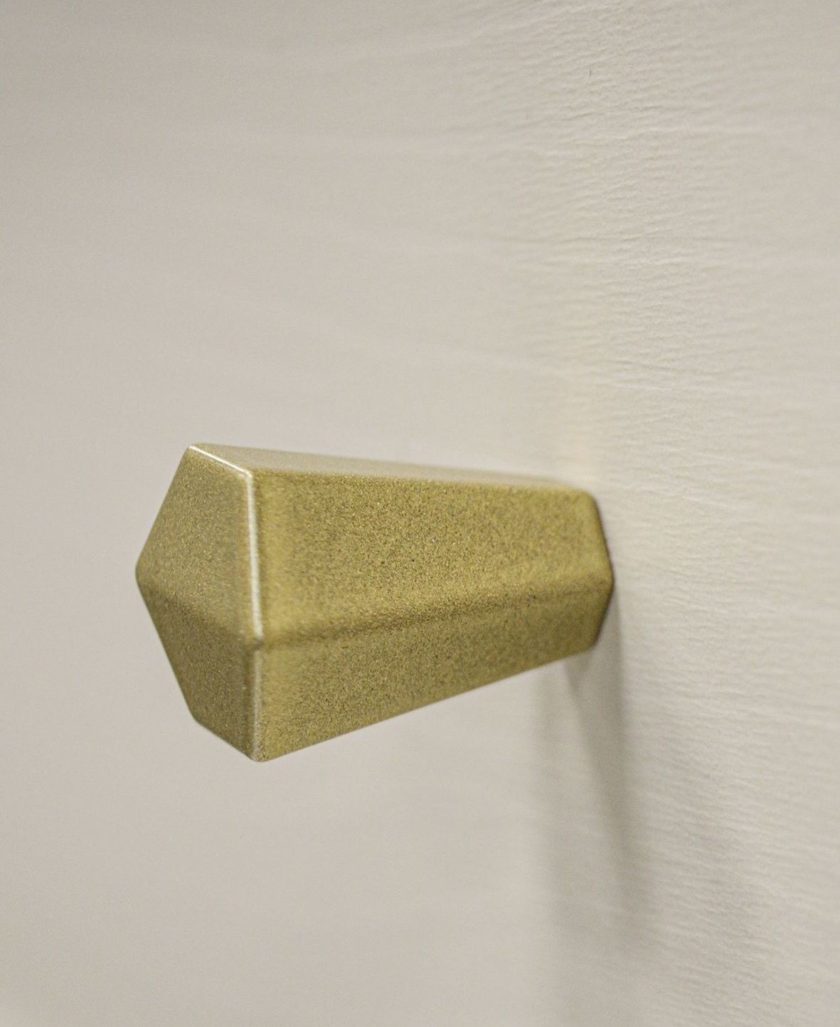 komoda tokyo 2 bez piaskowy typ 827