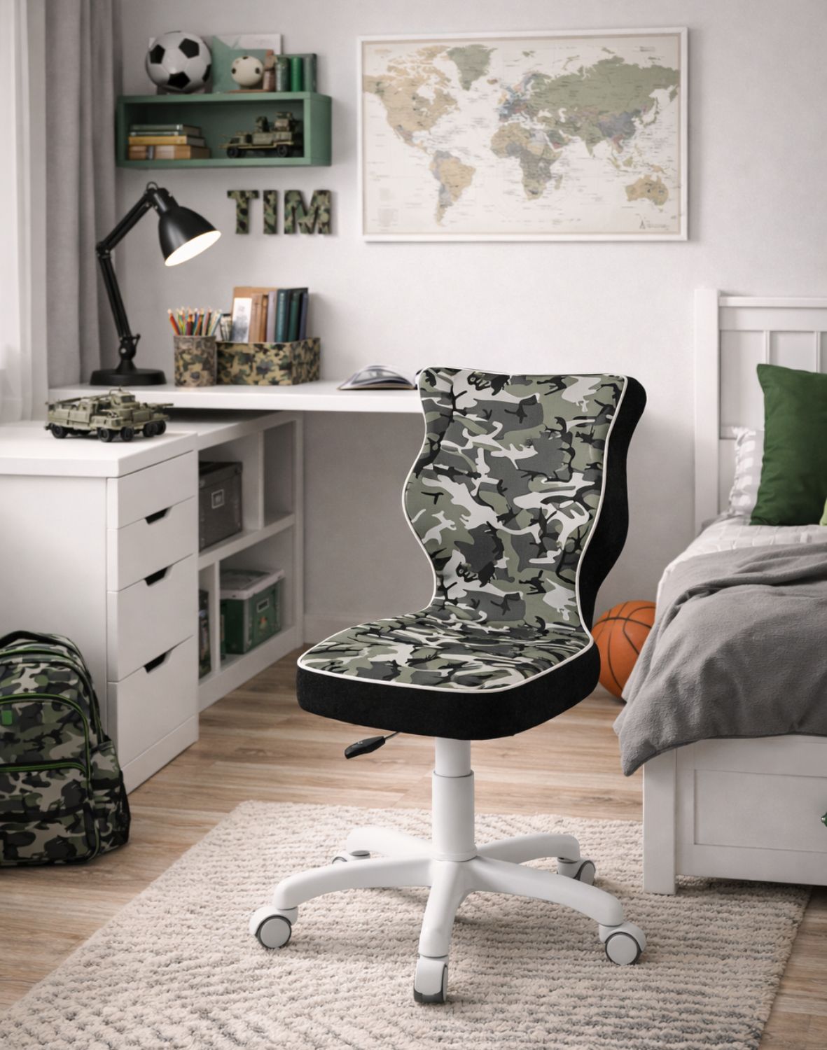 petit-119-142-storia-biala-podstawa