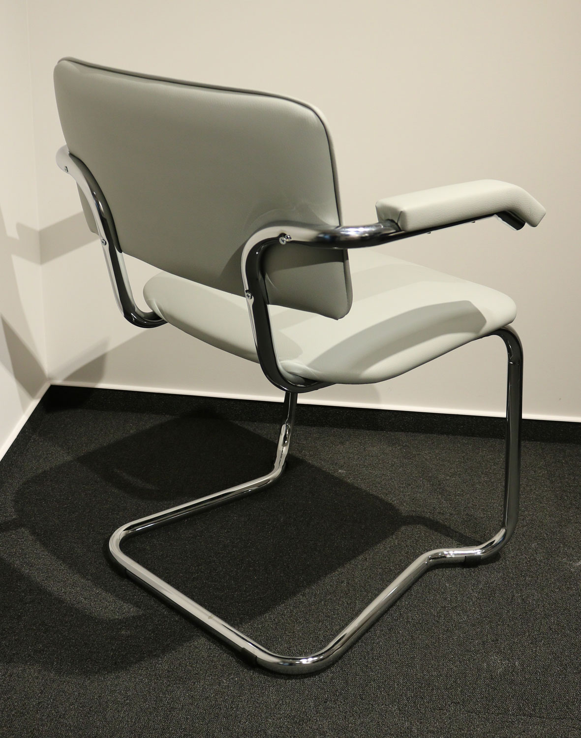 Sylwia S Arm chrome V28